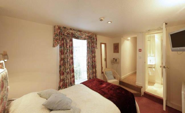 Bath Place Hotel 3*
