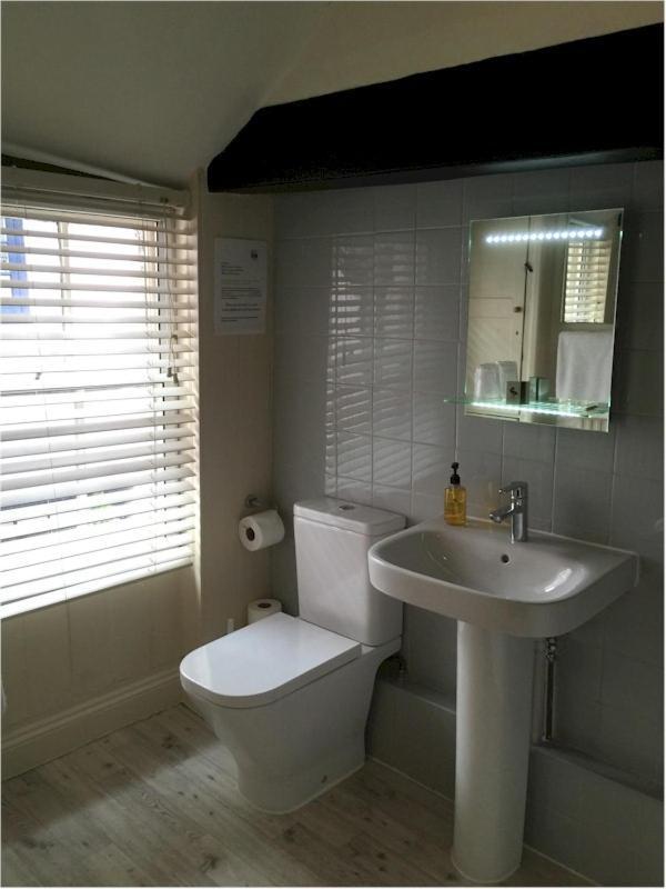 Bath Place 3*